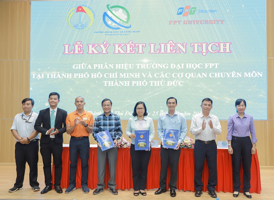 Tuần lễ Hàng không & Du lịch 2022: Cơ hội giao lưu cùng Vietnam Airlines, Vietjet, Hoa hậu quốc tế dành riêng cho SV Đại học FPT